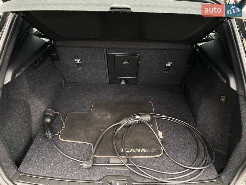Позашляховик / Кросовер Volvo XC40 2020 в Львові
