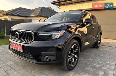 Внедорожник / Кроссовер Volvo XC40 2023 в Самборе