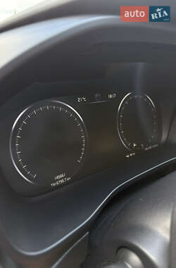 Внедорожник / Кроссовер Volvo XC40 2021 в 