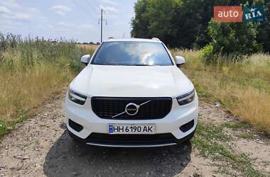 Позашляховик / Кросовер Volvo XC40 2019 в Кодимі
