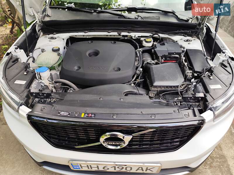 Позашляховик / Кросовер Volvo XC40 2019 в Кодимі