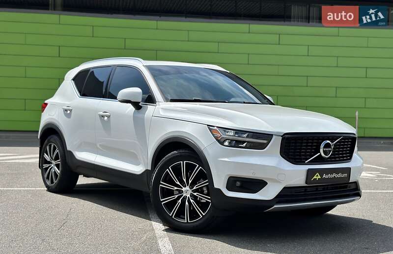 Volvo XC40 2021