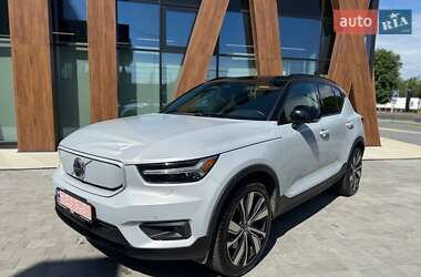 Внедорожник / Кроссовер Volvo XC40 2021 в 