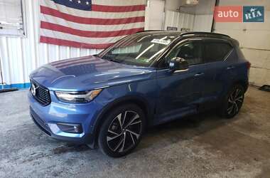 Volvo XC40 2021