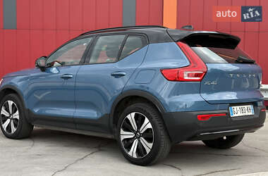 Внедорожник / Кроссовер Volvo XC40 2022 в 