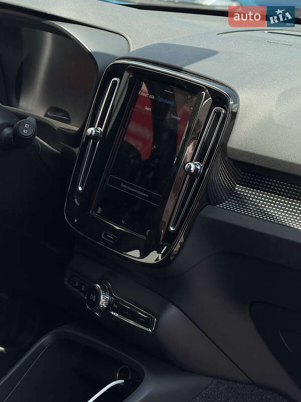 Внедорожник / Кроссовер Volvo XC40 2022 в Черновцах