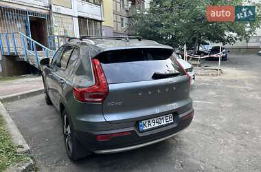 Внедорожник / Кроссовер Volvo XC40 2018 в Киеве