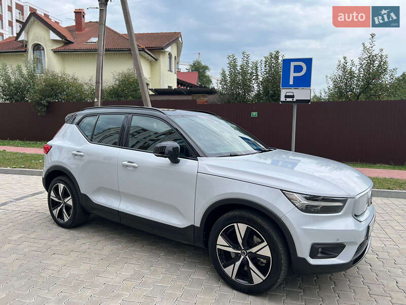 Внедорожник / Кроссовер Volvo XC40 2021 в Ивано-Франковске