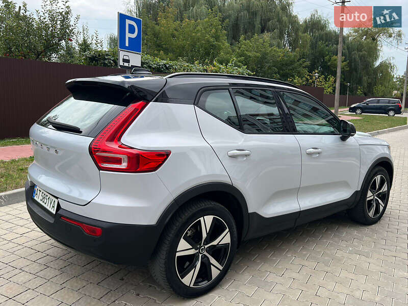 Внедорожник / Кроссовер Volvo XC40 2021 в Ивано-Франковске