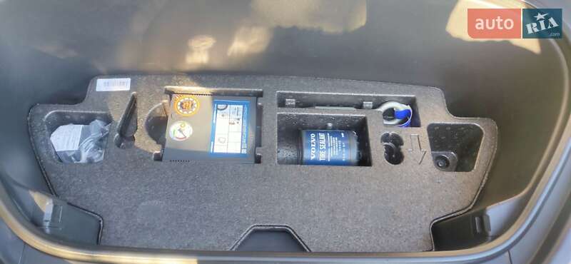 Позашляховик / Кросовер Volvo XC40 2021 в Мукачевому