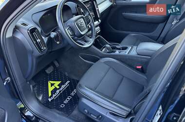 Внедорожник / Кроссовер Volvo XC40 2019 в 