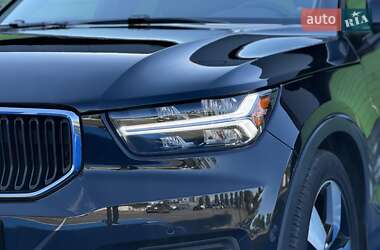 Внедорожник / Кроссовер Volvo XC40 2019 в 