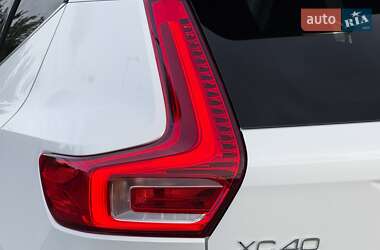 Внедорожник / Кроссовер Volvo XC40 2024 в 