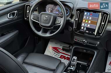 Внедорожник / Кроссовер Volvo XC40 2024 в 