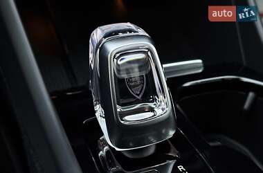 Внедорожник / Кроссовер Volvo XC40 2024 в 