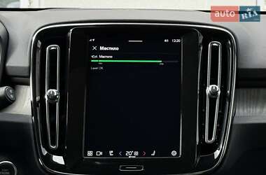 Внедорожник / Кроссовер Volvo XC40 2024 в 