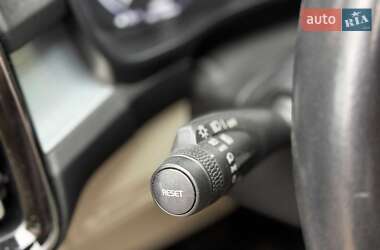 Внедорожник / Кроссовер Volvo XC40 2018 в 