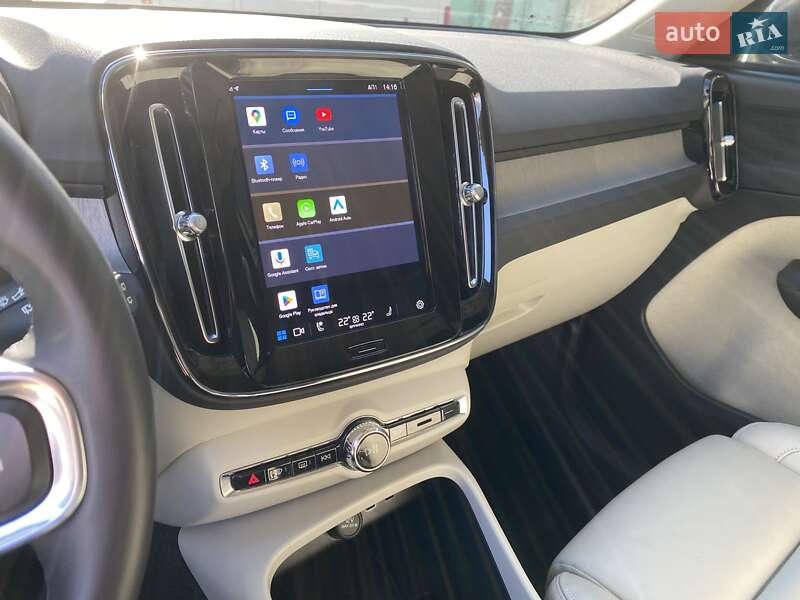 Внедорожник / Кроссовер Volvo XC40 2022 в Одессе