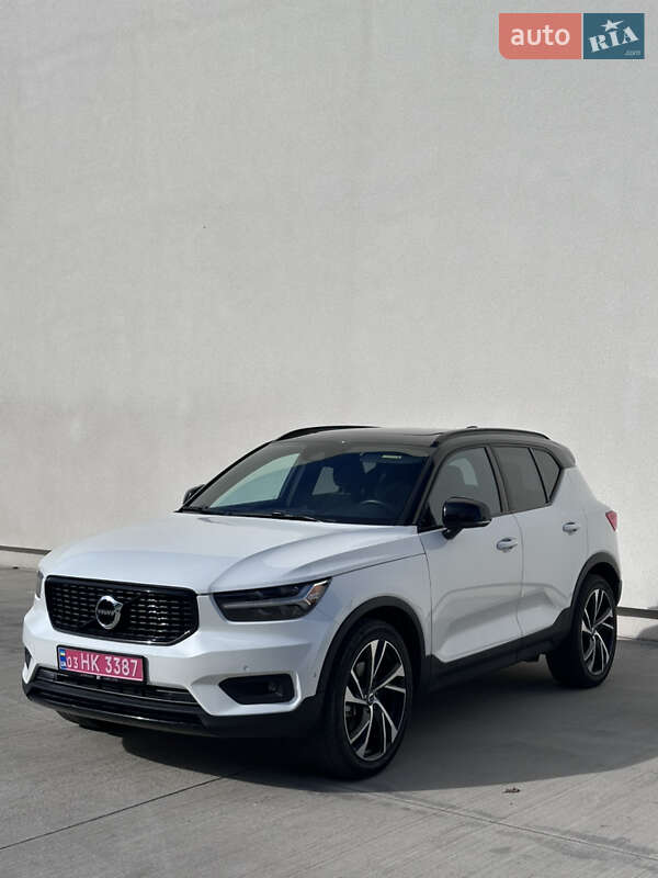 Внедорожник / Кроссовер Volvo XC40 2018 в Луцке
