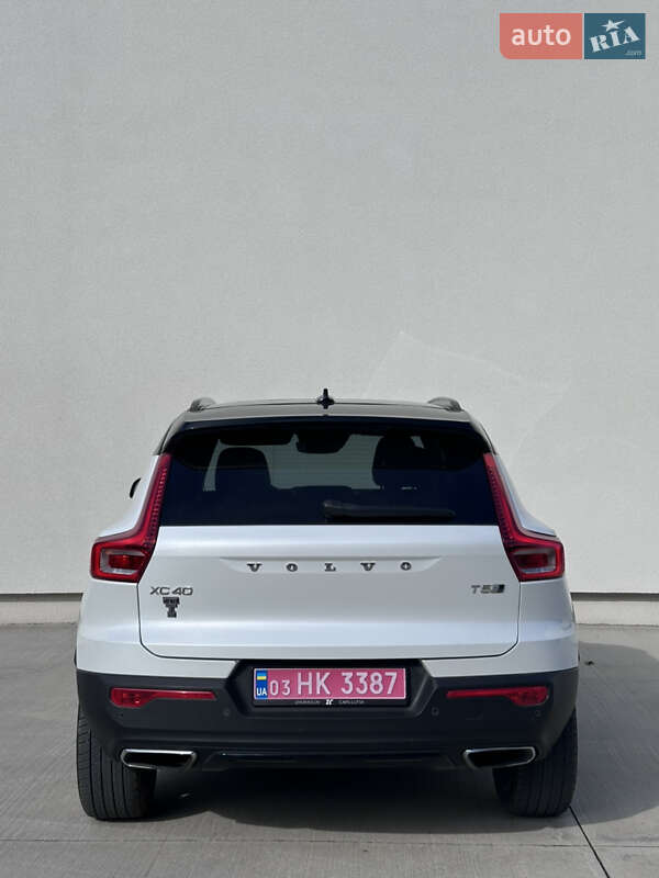 Внедорожник / Кроссовер Volvo XC40 2018 в Луцке