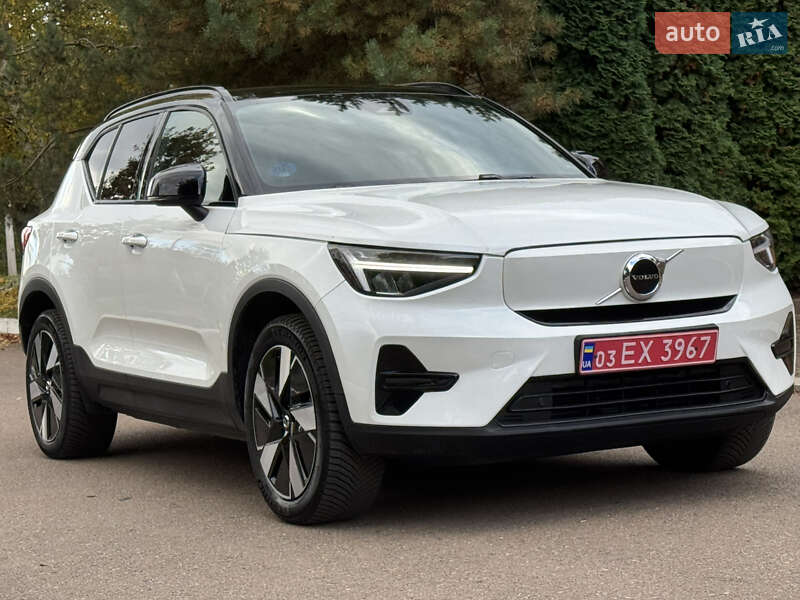 Позашляховик / Кросовер Volvo XC40 2024 в Рівному фото 2 Позашляховик / Кросовер Volvo XC40 2024 в Рівному