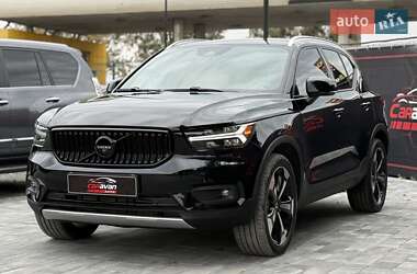 Позашляховик / Кросовер Volvo XC40 2022 в Дніпрі