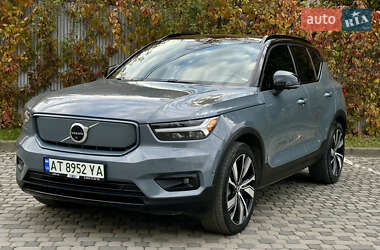 Внедорожник / Кроссовер Volvo XC40 2021 в 