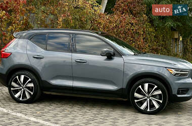 Внедорожник / Кроссовер Volvo XC40 2021 в 