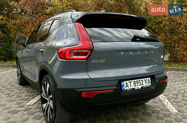 Внедорожник / Кроссовер Volvo XC40 2021 в 