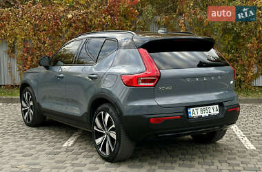 Внедорожник / Кроссовер Volvo XC40 2021 в 