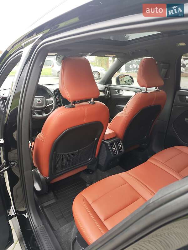 Внедорожник / Кроссовер Volvo XC40 2019 в Львове