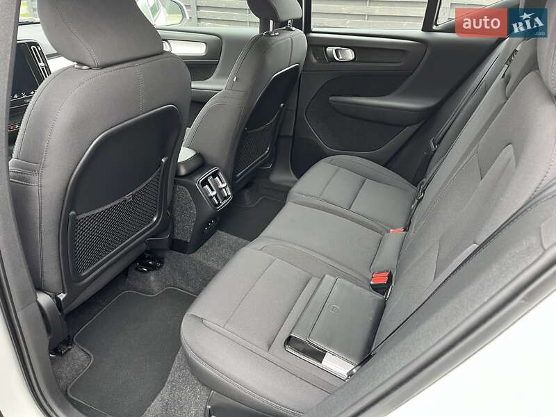 Позашляховик / Кросовер Volvo XC40 2021 в Києві