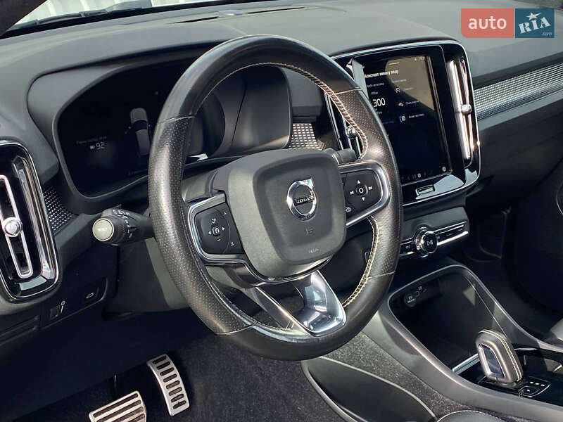 Внедорожник / Кроссовер Volvo XC40 2021 в Самборе