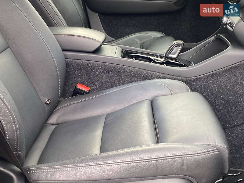 Внедорожник / Кроссовер Volvo XC40 2021 в Самборе