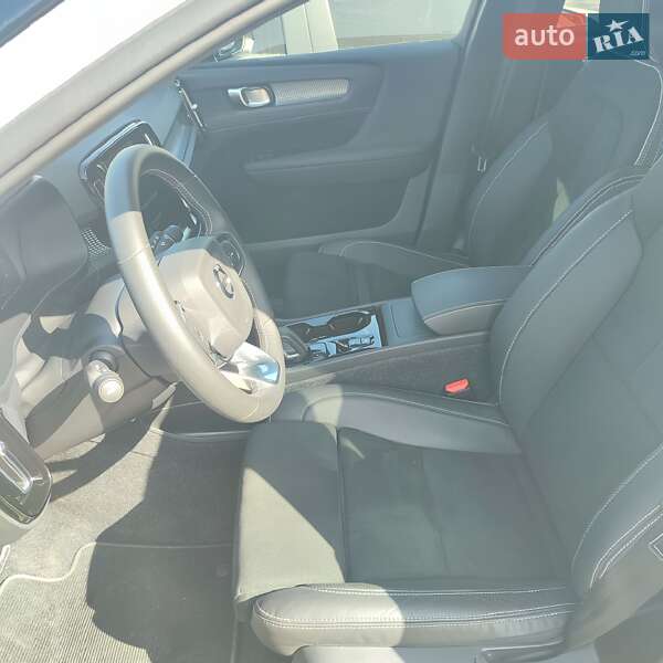 Внедорожник / Кроссовер Volvo XC40 2020 в Днепре фото 9 Внедорожник / Кроссовер Volvo XC40 2020 в Днепре