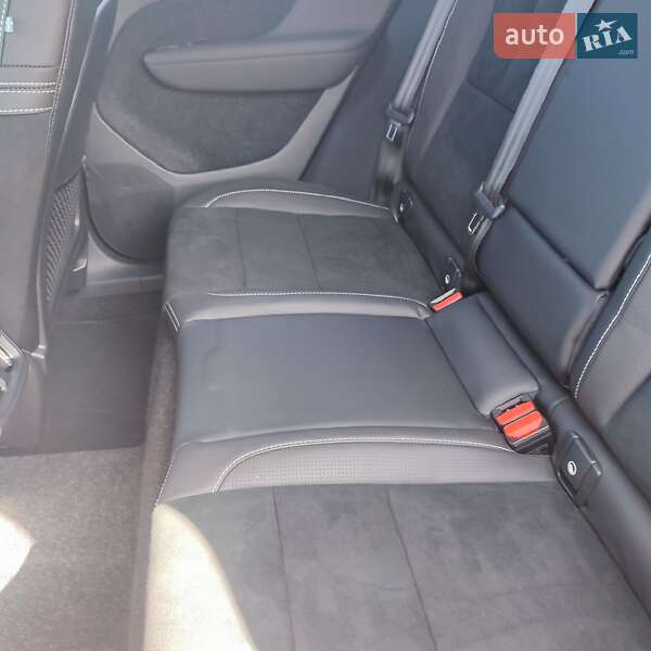 Внедорожник / Кроссовер Volvo XC40 2020 в Днепре фото 10 Внедорожник / Кроссовер Volvo XC40 2020 в Днепре