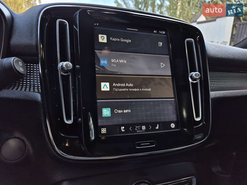 Позашляховик / Кросовер Volvo XC40 2021 в Львові