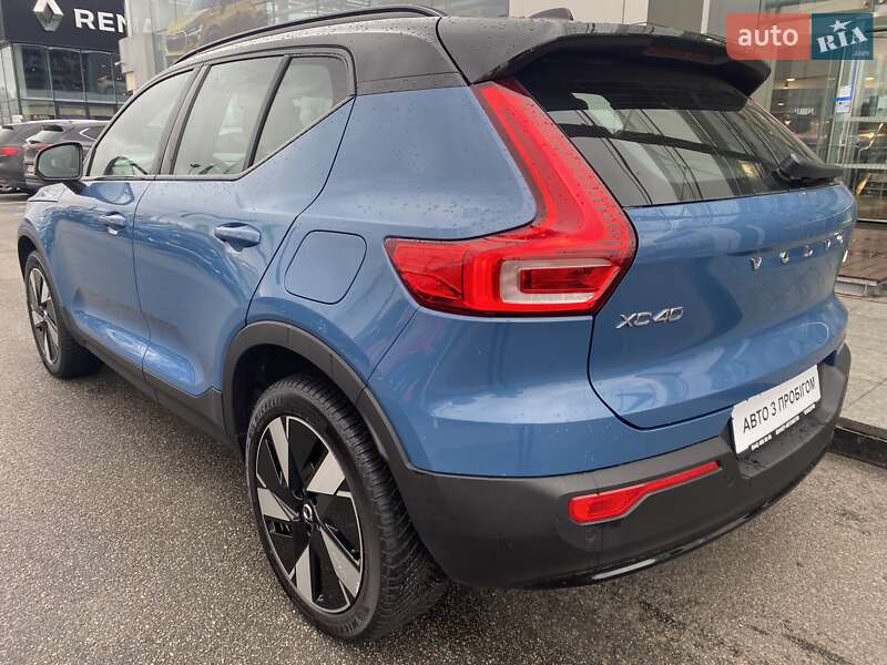 Внедорожник / Кроссовер Volvo XC40 2023 в Киеве фото 4 Внедорожник / Кроссовер Volvo XC40 2023 в Киеве