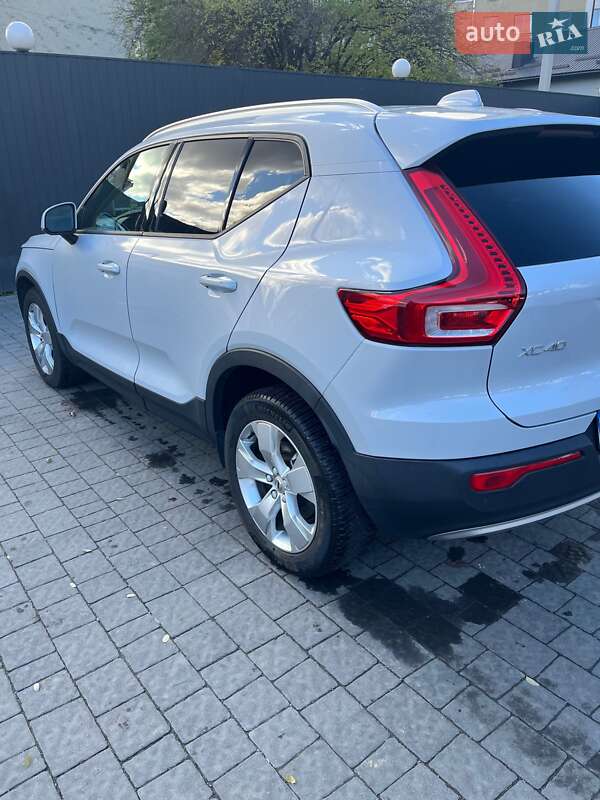 Внедорожник / Кроссовер Volvo XC40 2020 в Ивано-Франковске