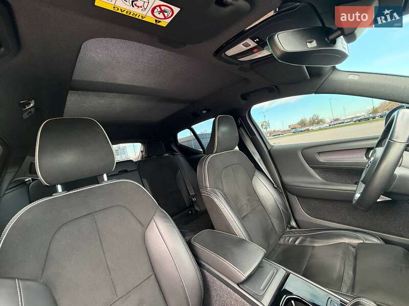 Внедорожник / Кроссовер Volvo XC40 2021 в Киеве фото 20 Внедорожник / Кроссовер Volvo XC40 2021 в Киеве
