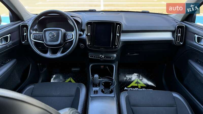 Позашляховик / Кросовер Volvo XC40 2019 в Києві
