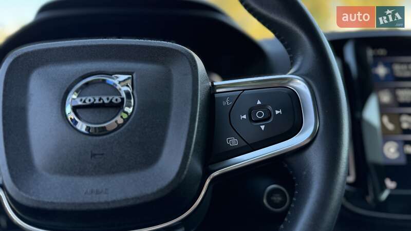 Позашляховик / Кросовер Volvo XC40 2019 в Києві