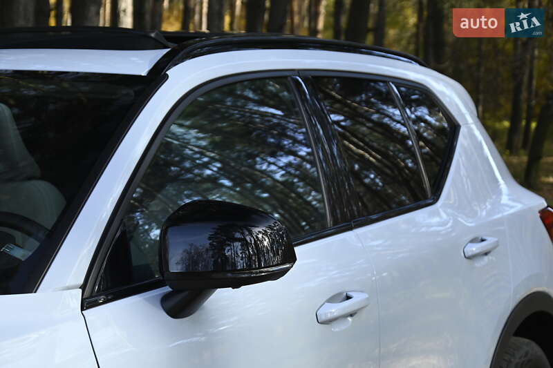 Позашляховик / Кросовер Volvo XC40 2024 в Бердичеві