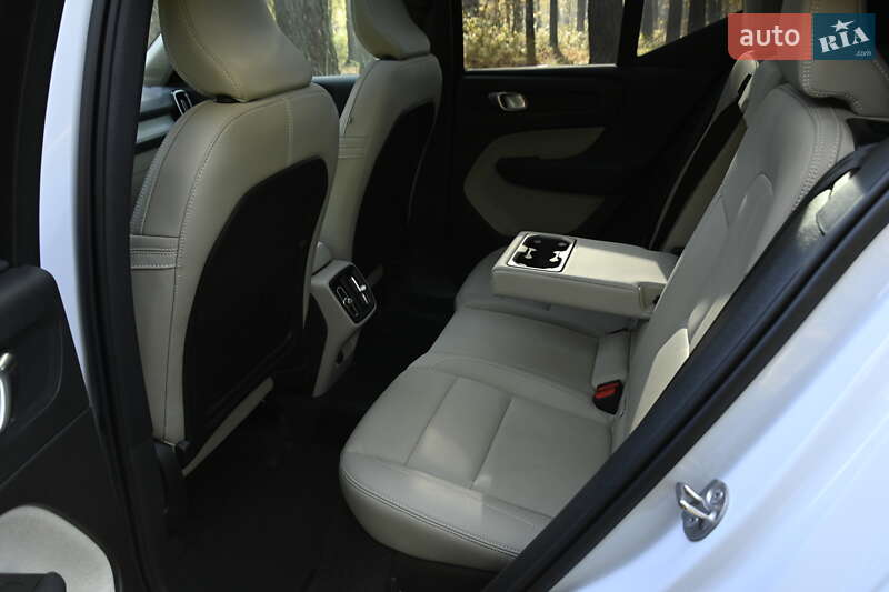 Позашляховик / Кросовер Volvo XC40 2024 в Бердичеві