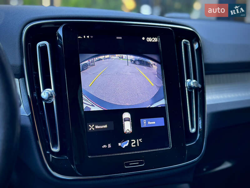 Позашляховик / Кросовер Volvo XC40 2020 в Києві фото 36 Позашляховик / Кросовер Volvo XC40 2020 в Києві