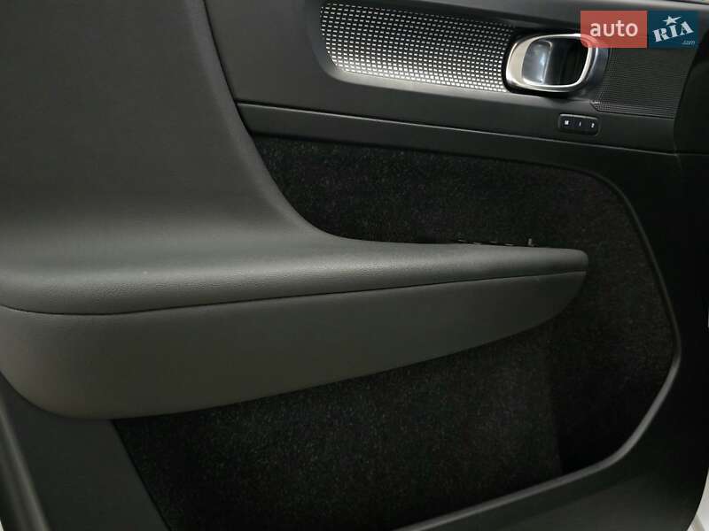 Позашляховик / Кросовер Volvo XC40 2019 в Миколаєві