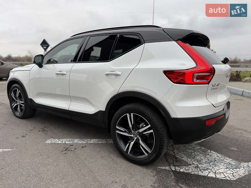 Внедорожник / Кроссовер Volvo XC40 2019 в Днепре фото 16 Внедорожник / Кроссовер Volvo XC40 2019 в Днепре
