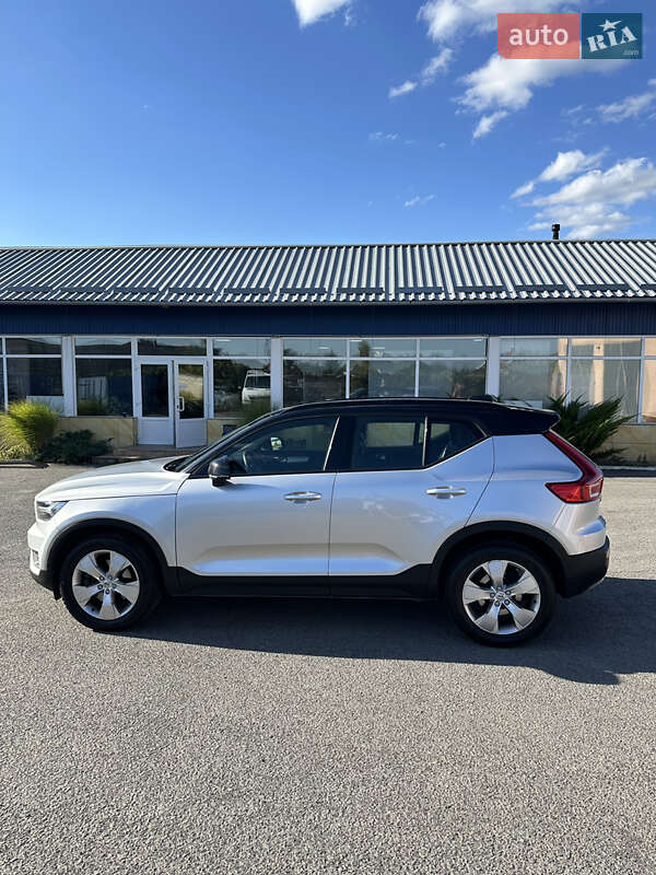 Позашляховик / Кросовер Volvo XC40 2018 в Вишгороді фото Позашляховик / Кросовер Volvo XC40 2018 в Вишгороді