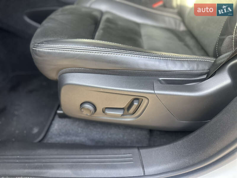 Внедорожник / Кроссовер Volvo XC40 2021 в Киеве фото 8 Внедорожник / Кроссовер Volvo XC40 2021 в Киеве