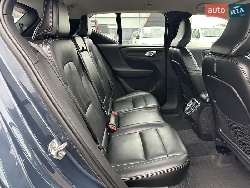 Внедорожник / Кроссовер Volvo XC40 2019 в Киеве фото 38 Внедорожник / Кроссовер Volvo XC40 2019 в Киеве